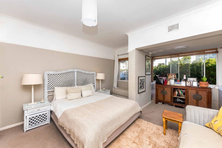 2 Bedroom Property for Sale in Green Point Western Cape